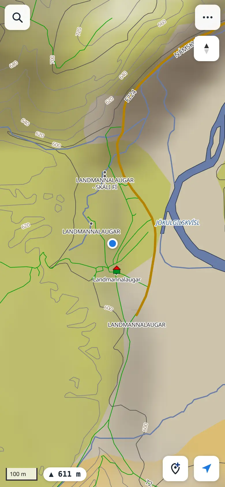 Your position as a blue dot at Landmannalaugar, the locate button bottom right and the ground height, 611 m, bottom left